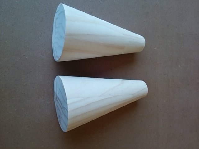 木製円盤 木製円錐形